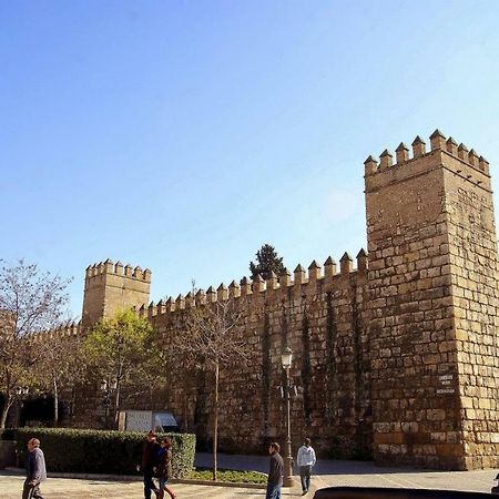 Go To Sevilla Cathedral Exterior photo