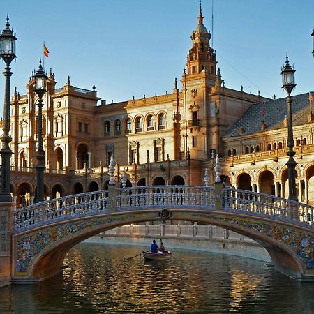 Go To Sevilla Cathedral Exterior photo